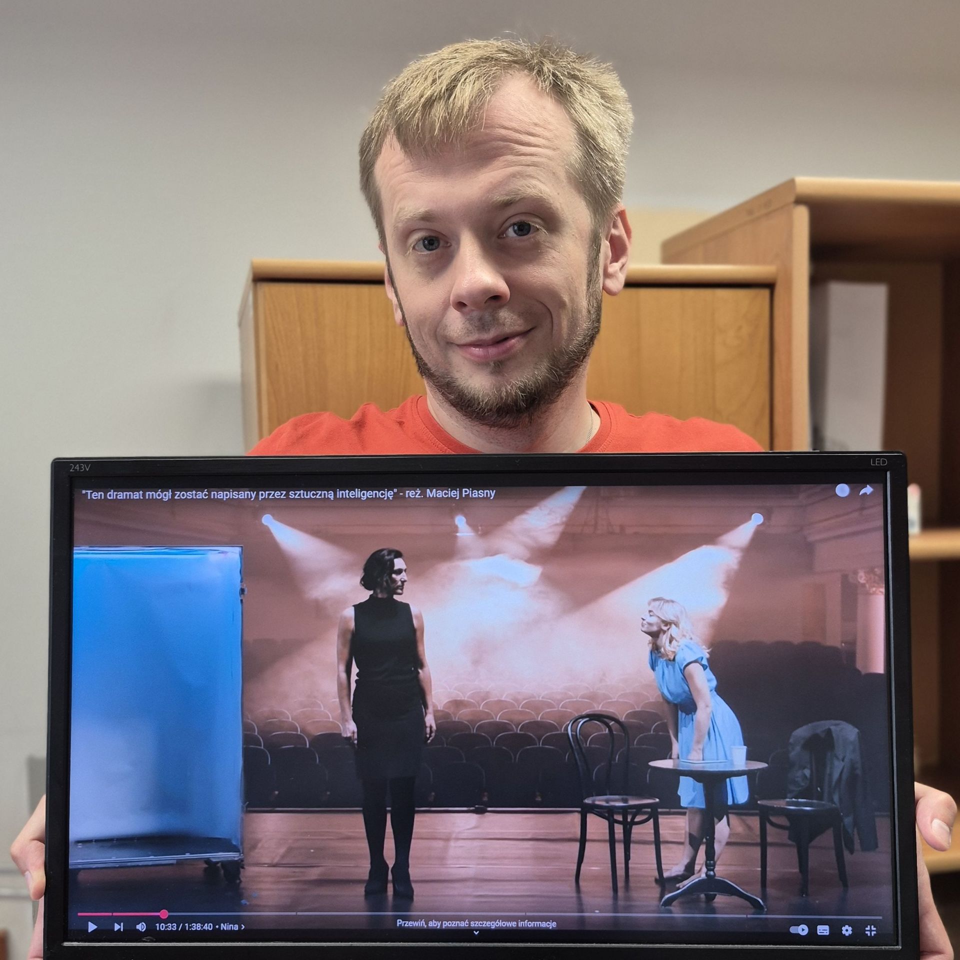 Ten dramat mógł zostać napisany przez sztuczną inteligencję